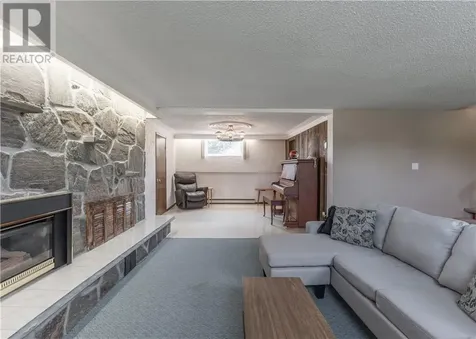 741 Dominion Drive Hanmer ON