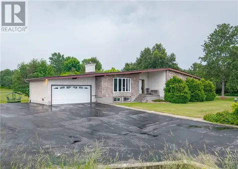741 Dominion Drive Hanmer ON