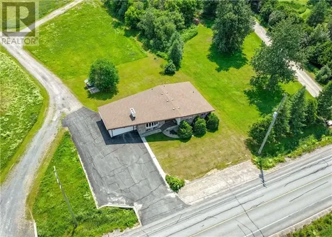 741 Dominion Drive Hanmer ON