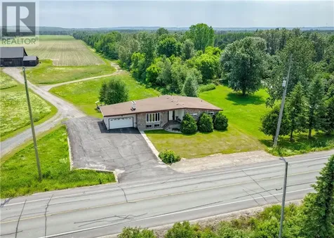 741 Dominion Drive Hanmer ON