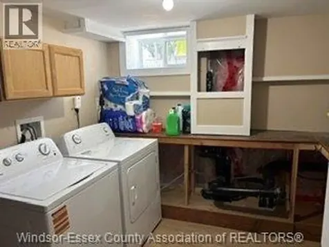 3331 Maisonneuve Windsor ON N9E 1Y6