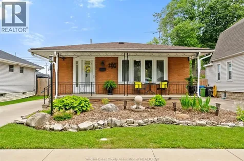 1491 Ellrose Avenue Windsor ON N8Y 3X4