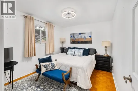 1491 Ellrose Avenue Windsor ON N8Y 3X4