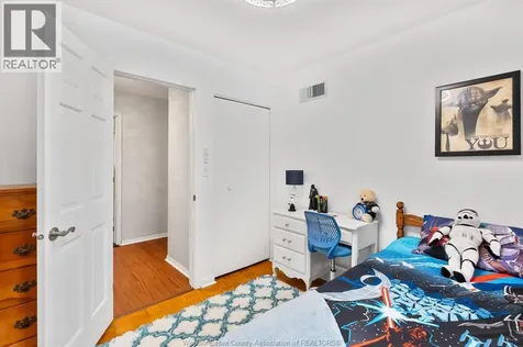 1491 Ellrose Avenue Windsor ON N8Y 3X4