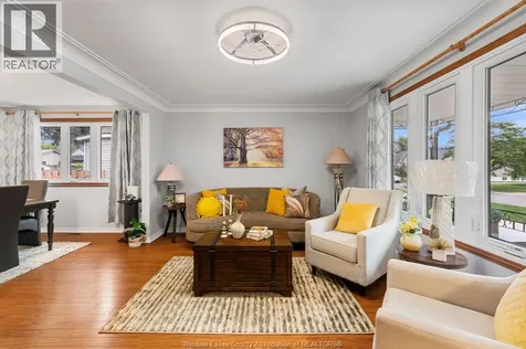 1491 Ellrose Avenue Windsor ON N8Y 3X4