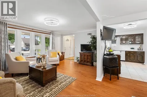 1491 Ellrose Avenue Windsor ON N8Y 3X4