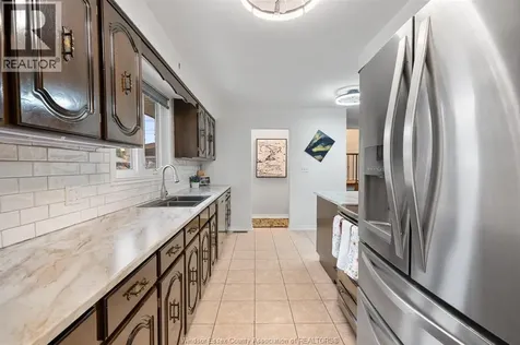 1491 Ellrose Avenue Windsor ON N8Y 3X4