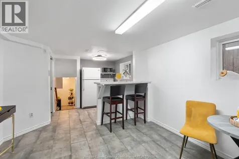 1491 Ellrose Avenue Windsor ON N8Y 3X4