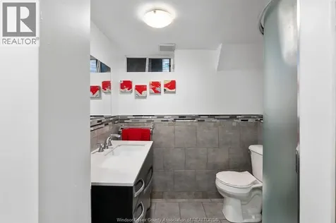 1491 Ellrose Avenue Windsor ON N8Y 3X4