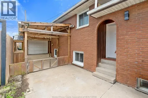 1491 Ellrose Avenue Windsor ON N8Y 3X4