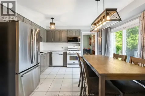 538 Michael Crescent Lasalle ON N9J 3B9