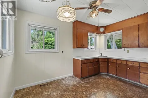 6 Glenview Crescent Perth ON K7H 2L2