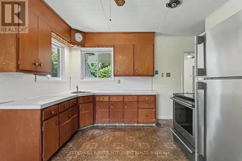 6 Glenview Crescent Perth ON K7H 2L2