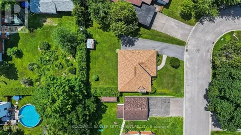 6 Glenview Crescent Perth ON K7H 2L2