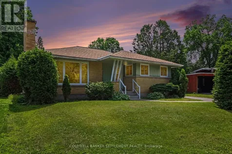 6 Glenview Crescent Perth ON K7H 2L2