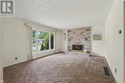6 Glenview Crescent Perth ON K7H 2L2