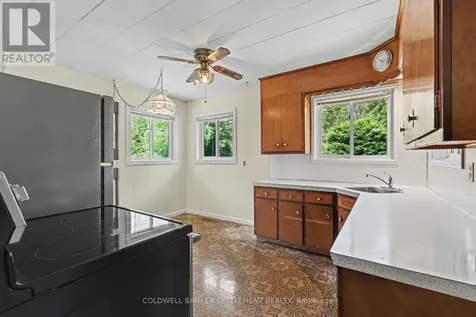 6 Glenview Crescent Perth ON K7H 2L2