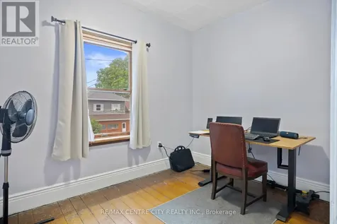 30 Owaissa Street St. Thomas ON N5P 1T2