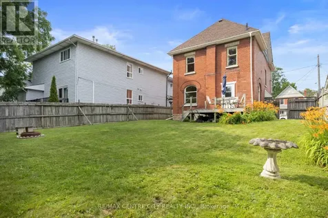 30 Owaissa Street St. Thomas ON N5P 1T2