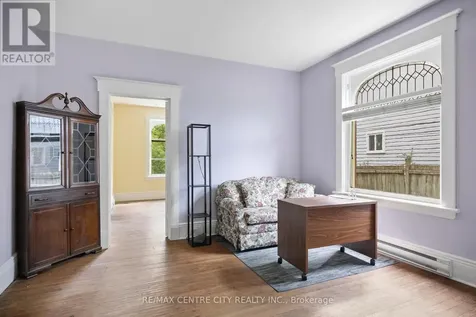 30 Owaissa Street St. Thomas ON N5P 1T2