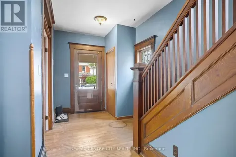 30 Owaissa Street St. Thomas ON N5P 1T2