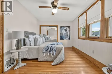 947 Bruce Avenue Windsor ON N9A 4X8