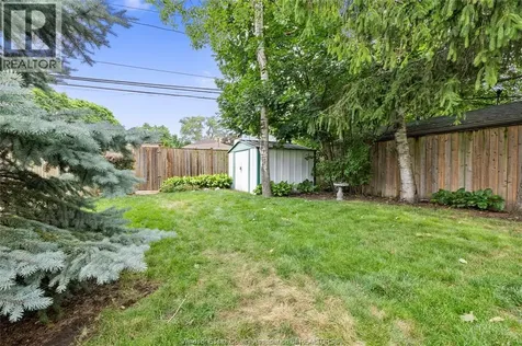 947 Bruce Avenue Windsor ON N9A 4X8
