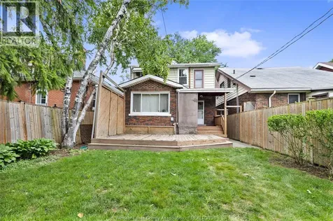 947 Bruce Avenue Windsor ON N9A 4X8