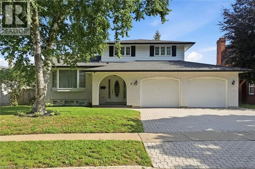 11 Tanera Crescent St. Catharines ON L2M 7J7