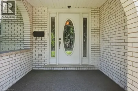 11 Tanera Crescent St. Catharines ON L2M 7J7