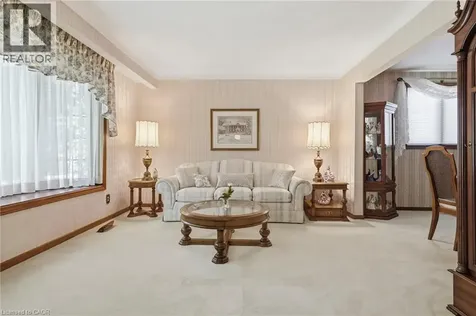 11 Tanera Crescent St. Catharines ON L2M 7J7