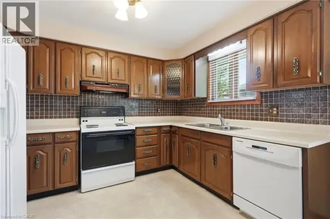 11 Tanera Crescent St. Catharines ON L2M 7J7