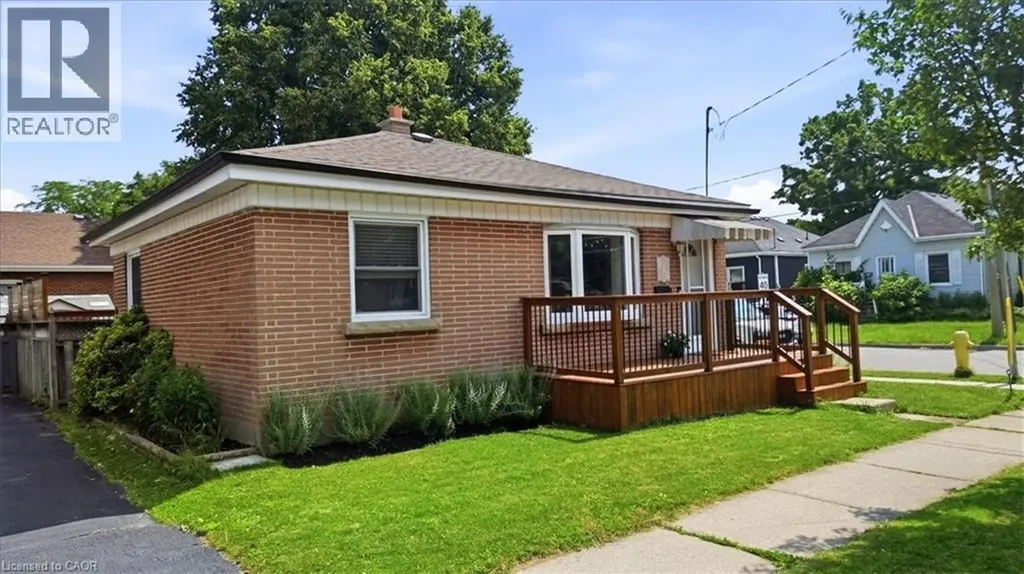 166 Catharine Avenue Brantford ON N3T 1Y7