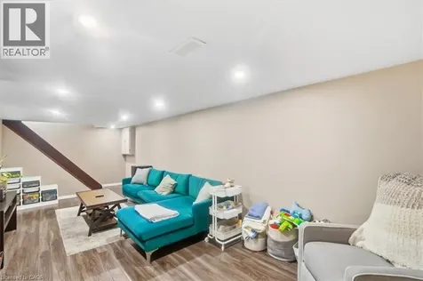 166 Catharine Avenue Brantford ON N3T 1Y7