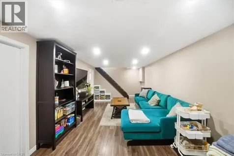 166 Catharine Avenue Brantford ON N3T 1Y7