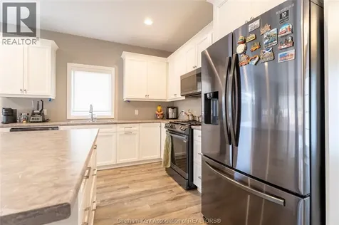 164 Grassland Grove Chatham ON N7M 0S5