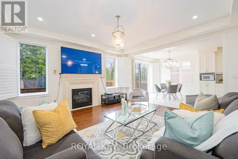 348 Equestrian Way Cambridge ON N3E 0C1