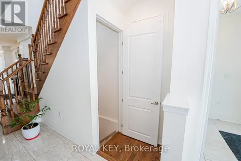 348 Equestrian Way Cambridge ON N3E 0C1