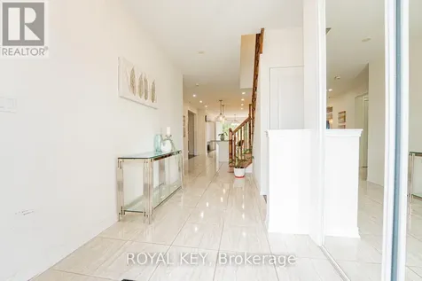 348 Equestrian Way Cambridge ON N3E 0C1
