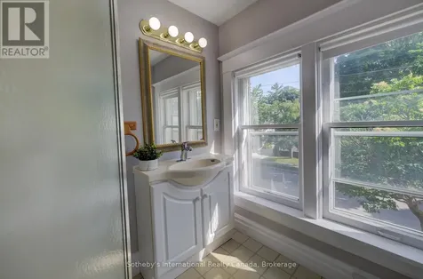 151 Esson Street Waterloo ON N2L 1Z9