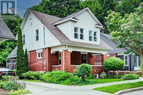 151 Esson Street Waterloo ON N2L 1Z9