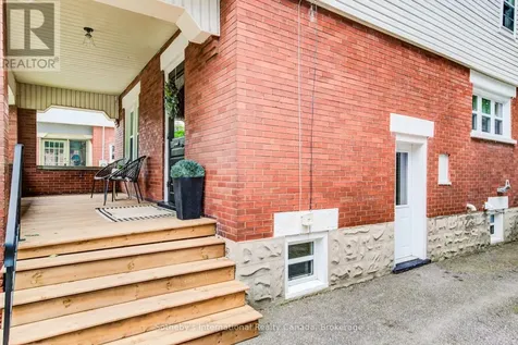 151 Esson Street Waterloo ON N2L 1Z9