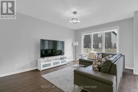 104 Unity Place Ottawa ON K2S 2Y8
