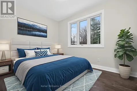 62 Rue Vanier Tiny ON L9M 0J2