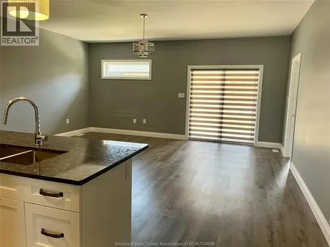 404 Westcott Amherstburg ON N9V 4C5