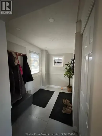 1364 Mckay Avenue Windsor ON N9B 2B2