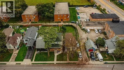 1364 Mckay Avenue Windsor ON N9B 2B2