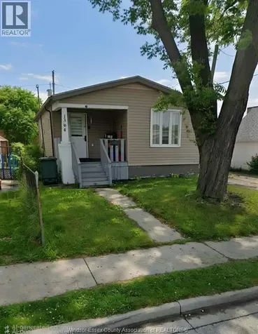 1364 Mckay Avenue Windsor ON N9B 2B2