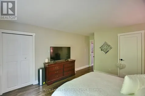 590 Oxbow Crescent Collingwood ON L9Y 5B4