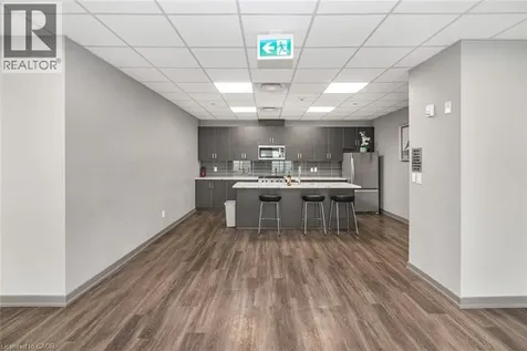 81 Robinson Street Hamilton ON L8P 0C2